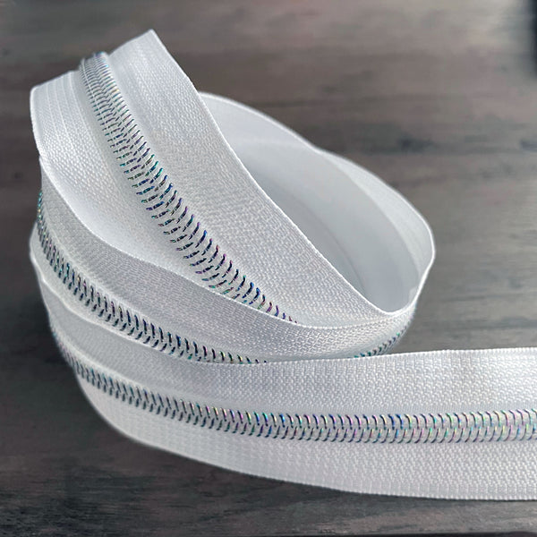 RETAIL Zipper Tape - White Tape with White Iridescent coils – Oh
